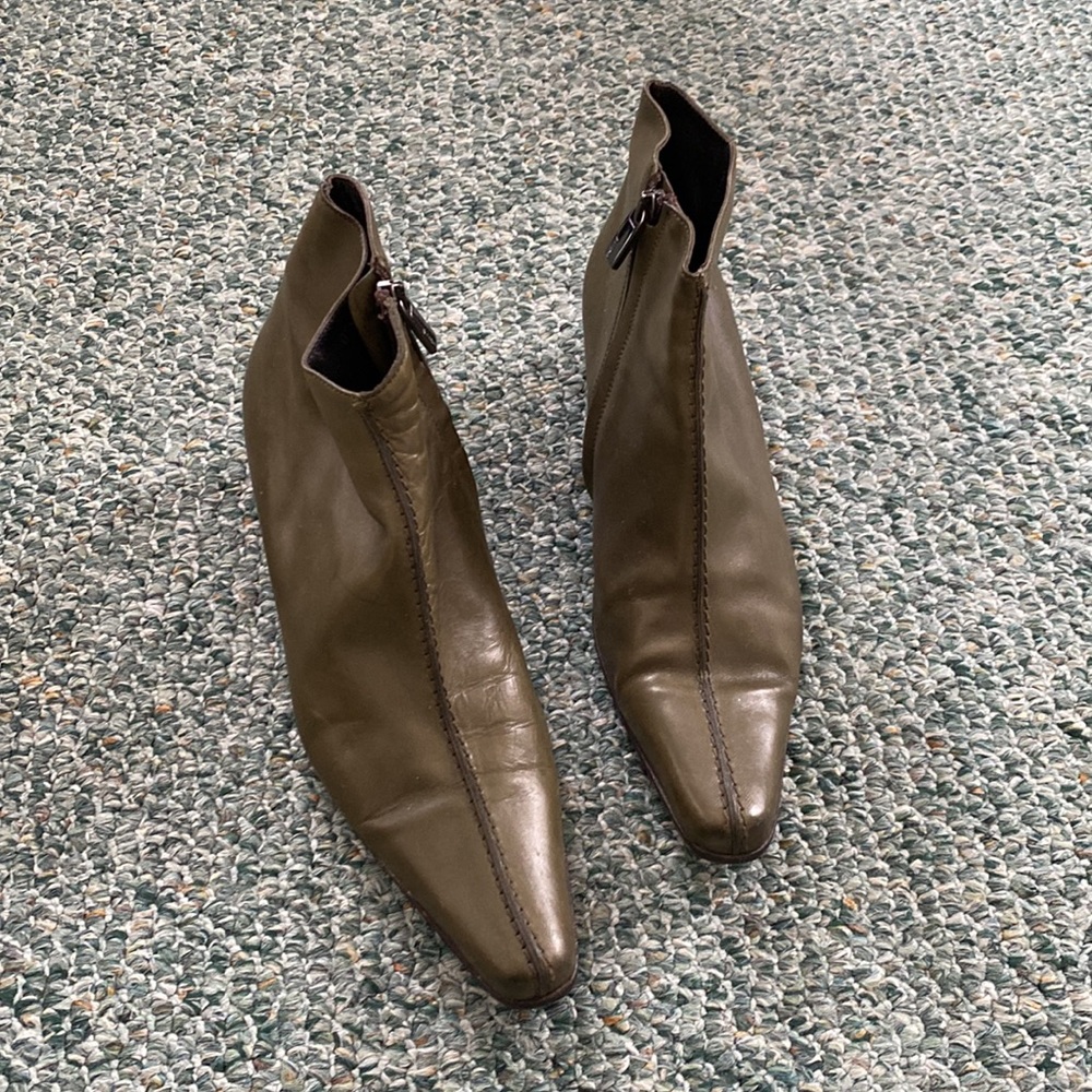 Y2K Fendi boots